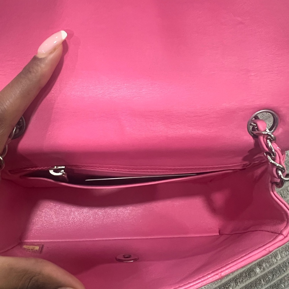 CHANEL Fuchsia Classic Mini Lambskin - Picture 5 of 16